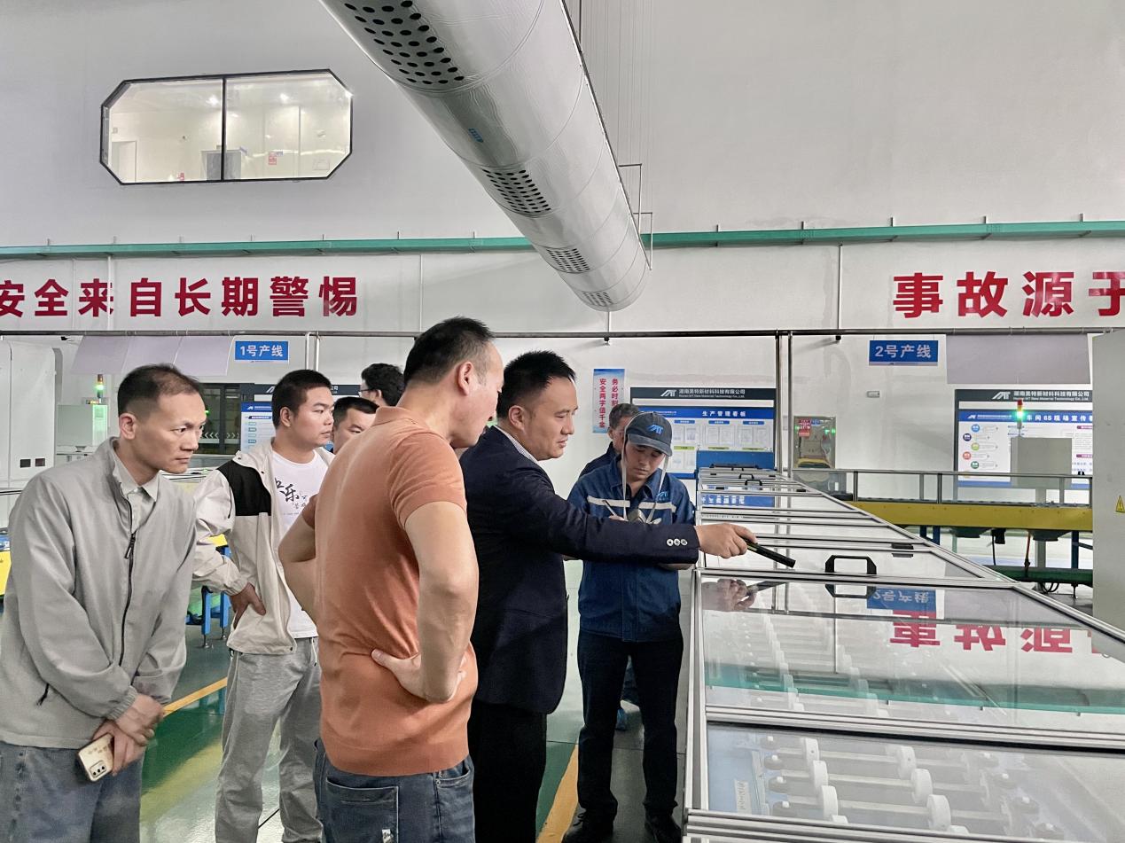 美特新材精益管理辅导培训现场